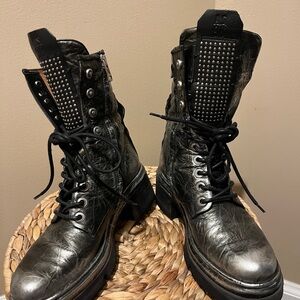 A.S.98 Metallic Antique Silver Leather Lace-Up Boots
